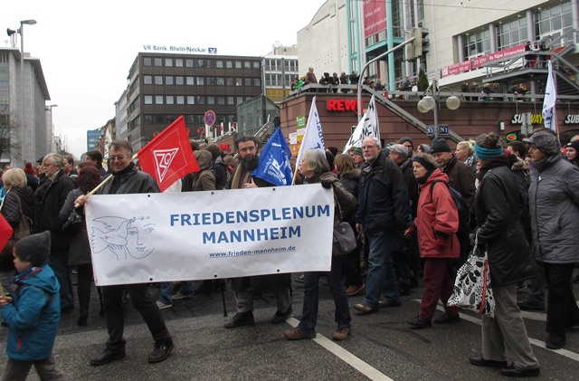 DFG-VK und Friedensplenum Mannheim bei der Demo DFG-VK und Friedensplenum Mannheim bei der Demo