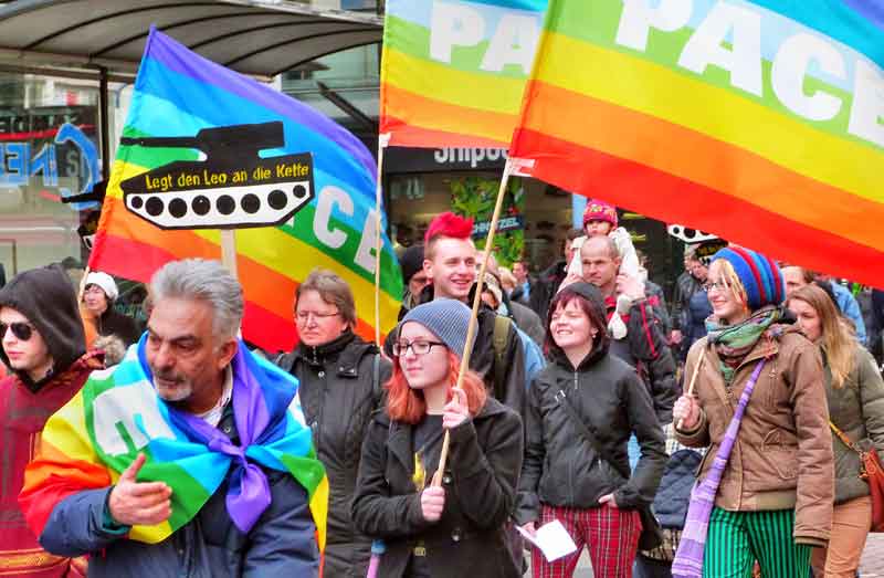 Ostermarsch Mannheim 2013 für Frieden schaffen ohne Waffen Ostermarsch Mannheim 2013 für Frieden schaffen ohne Waffen